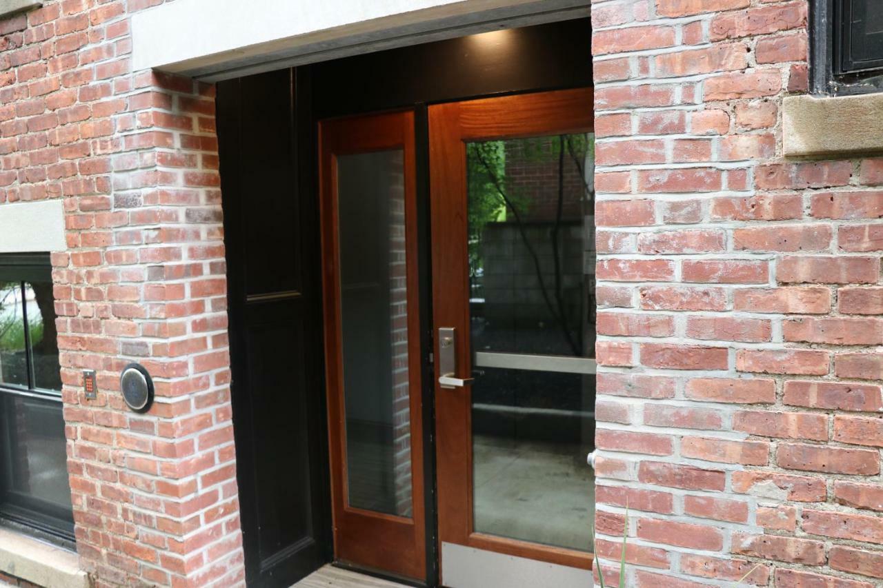 A Stylish Stay W/ A Queen Bed, Heated Floors.. #31 Brookline Exterior foto